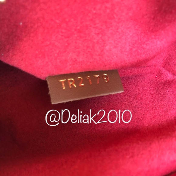 NEW Louis Vuitton Teddy Beach Pouch EXCLUSIVE 😍 - Picture 8 of 8